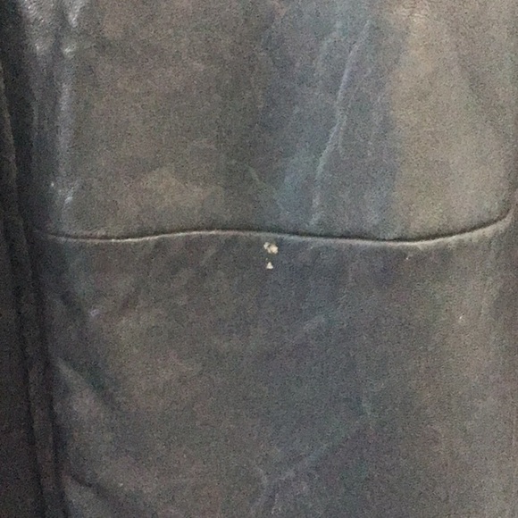 Cassidy Vintage 1980’s Leather Tapered Trench Coat - Picture 10 of 10